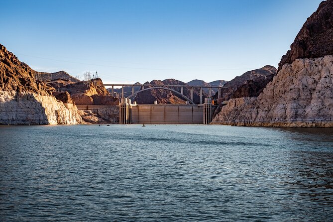 Hoover Dam Sightseeing Cruise on Lake Mead - Onboard Comfort: Restroom, Café, and the Ride Itself