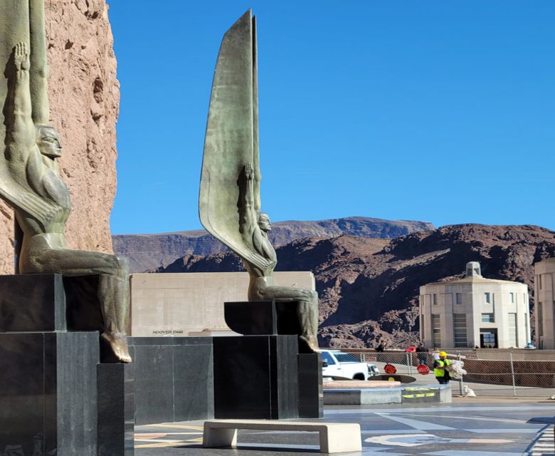 Hoover Dam Suv Tour: Power Plant Tour, Museum Tickets & More - Drinks, umbrellas, and the Hoover Dam Cafe stop you can plan around