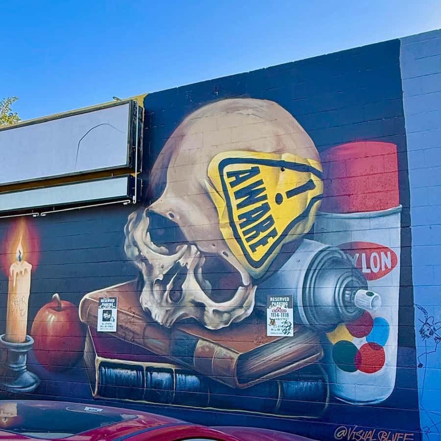 Las Vegas: 18b Arts District Walking Adventure - Alleyways and graffiti: the kind of street art you can read