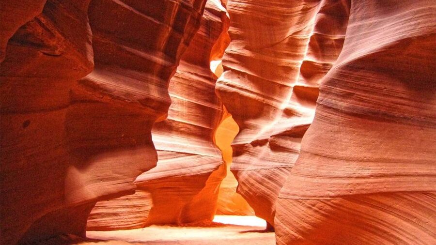 Las Vegas: Antelope Canyon, Horseshoe Bend Tour with Lunch - What to expect in Upper Antelope Canyon (and why stairs matter)