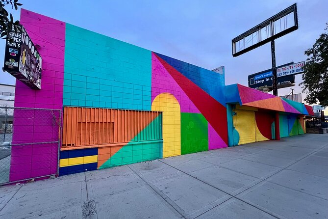 Las Vegas Arts District Walking Tour - Key highlights to look for