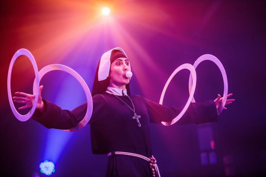 Las Vegas: Atomic Saloon Show at The Venetian - The 90-Minute Show Flow: From Boozy’s Takeover to Big Variety Moments