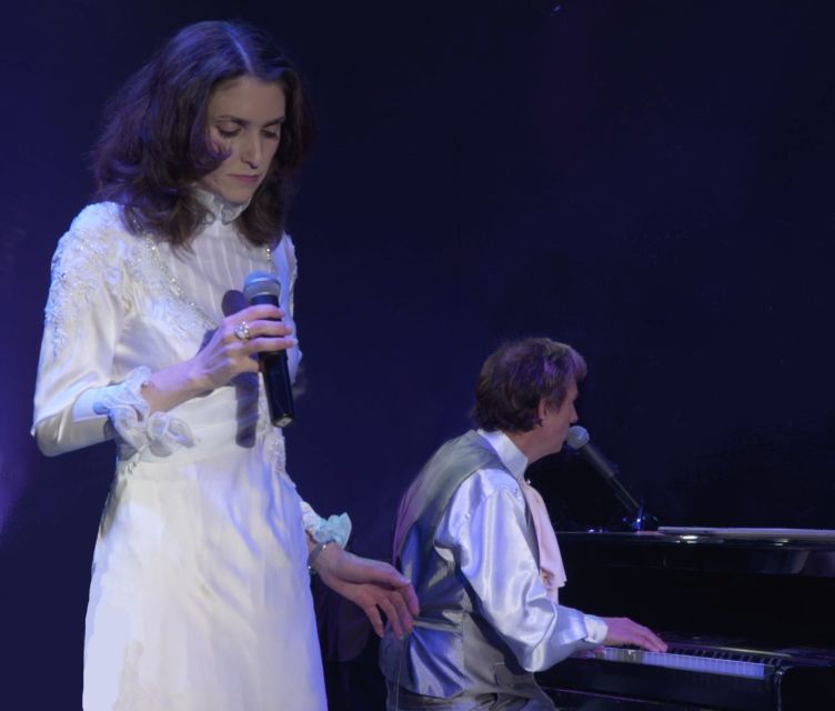 Las Vegas: Carpenters Legacy Show at Planet Hollywood Resort - The 75-minute set: hits, Karen’s drum solo, and Richard’s piano feature