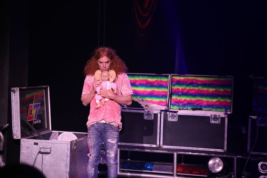 Las Vegas: Carrot Top at Luxor Hotel & Casino - What Carrot Top’s prop comedy is really like
