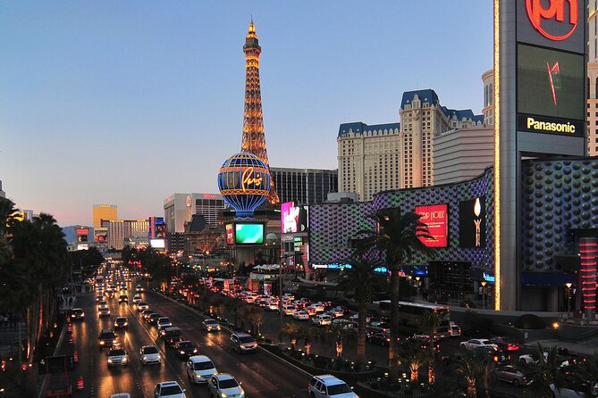 Las Vegas City Tour - The Las Vegas Strip Drive: Neon Hotels Seen from the Road