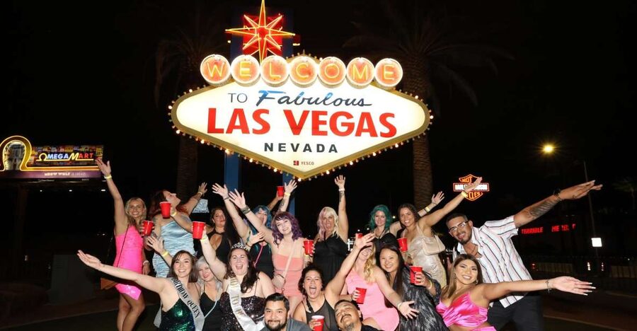 Las Vegas: Club Crawl by Party Bus w/ Free Drinks - Meeting, wristband, and your first stop: bar + nightclub start
