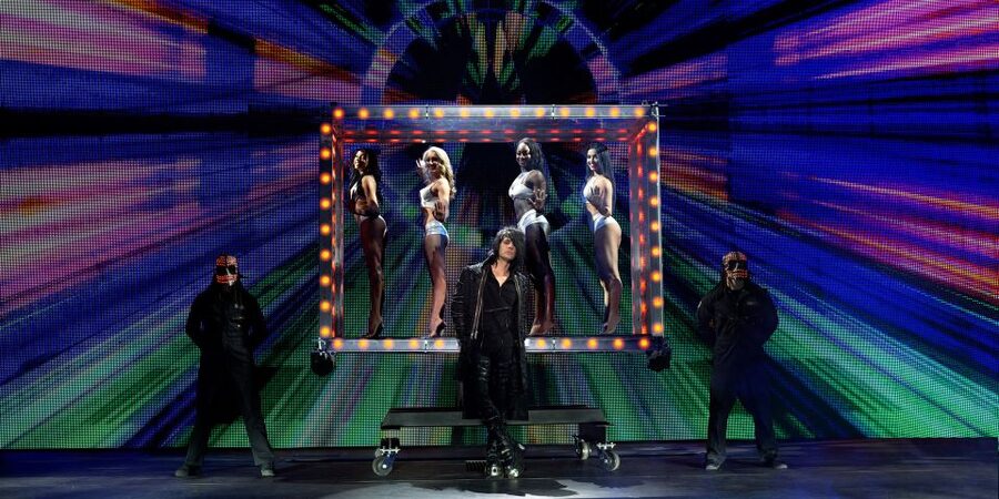 Las Vegas: Criss Angel MINDFREAK® Show at Planet Hollywood - Lighting, video, pyro, and sound: the tech that drives the spectacle