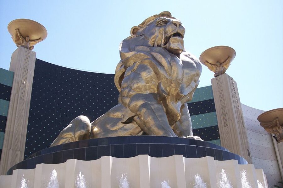 Las Vegas: David Copperfield at the MGM Grand - Theater rules and sensory effects: the stuff that can trip you up