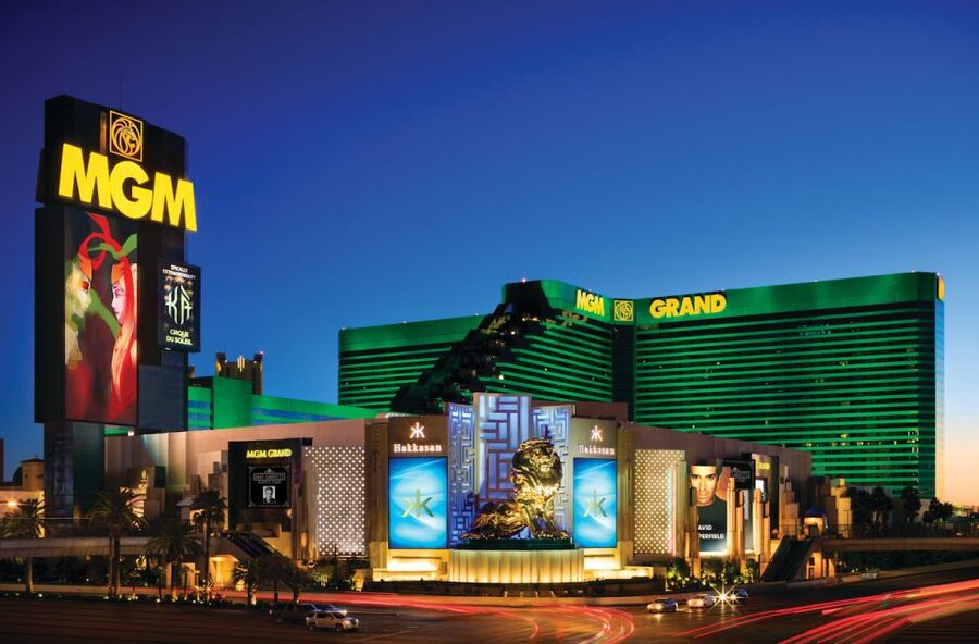 Las Vegas: David Copperfield at the MGM Grand - Should you book David Copperfield at MGM Grand?