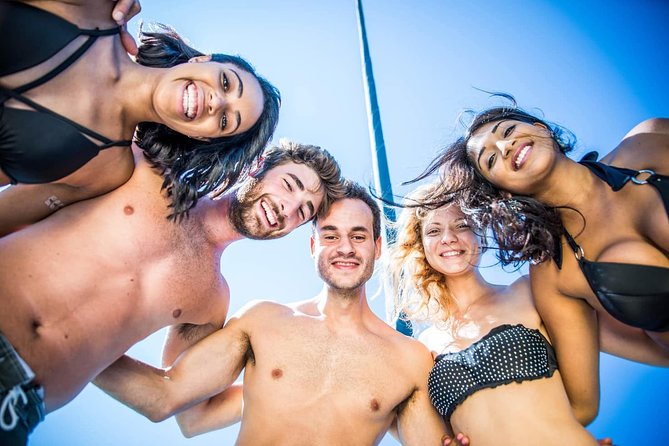 Las Vegas Day Club Crawl & Party Bus VIP Tour - Starting at 11:30: Nocturnal Tours and the First Velvet-Rope Moment