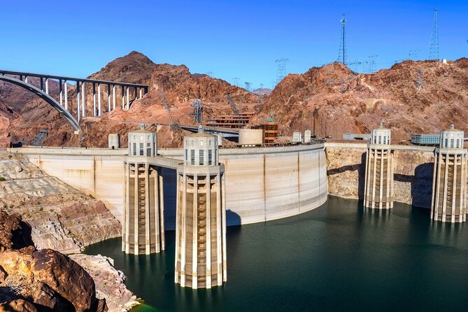 Las Vegas Day Tour – Hoover Dam, Seven Magic, Red Rock & Fremont - Price and logistics: does $159 really add up?