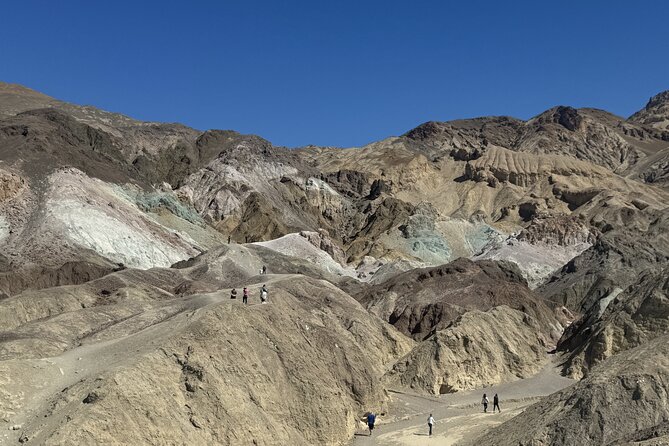 LAS VEGAS: Death Valley, Seven Magic Mountains & Vegas Sign TOUR - Key highlights to plan for