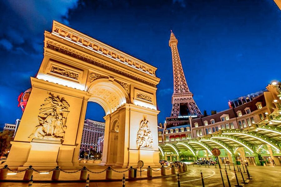 Las Vegas: Eiffel Tower Viewing Deck Entrance Ticket - Timing matters: sunset versus night lights and the fountains