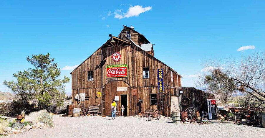 Las Vegas Eldorado Canyon & Nelson Ghost Town Adventure Tour - Nelson Ghost Town free time: how to browse antiques without rushing