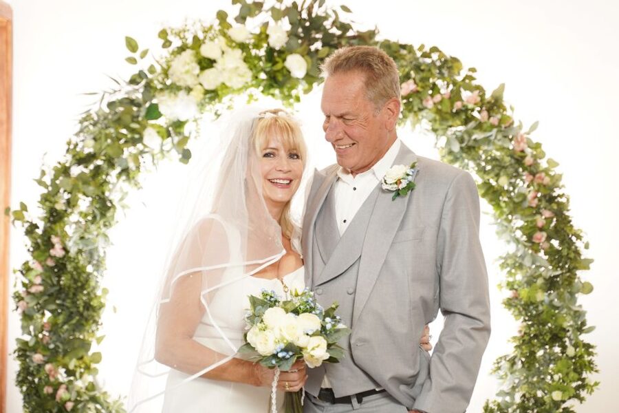 Las Vegas: Elvis Themed Wedding with Limousine - Ceremony flow in the chapel: vows, songs, and an officiant who performs