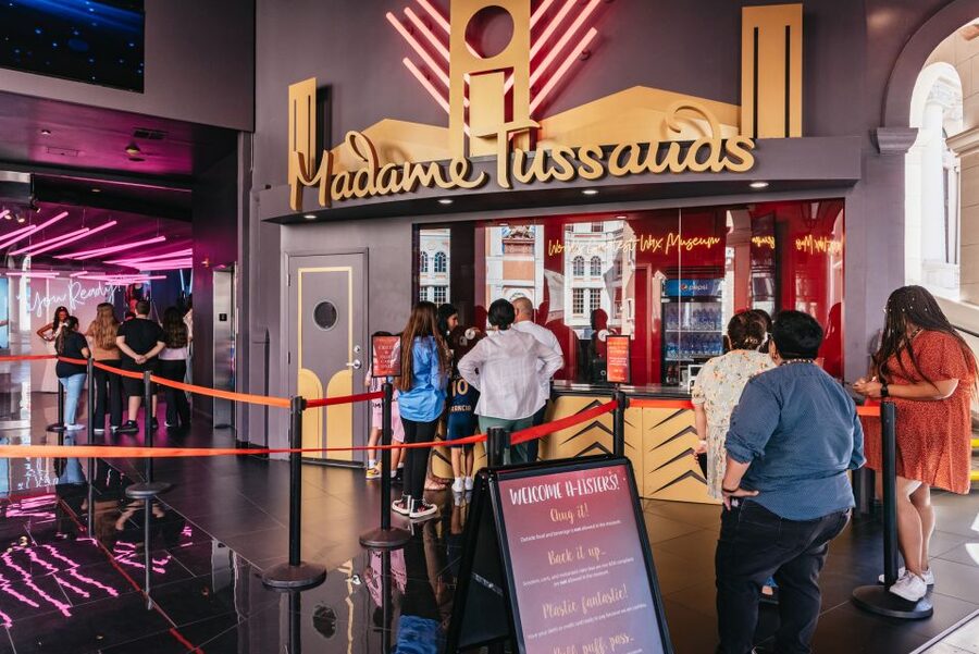 Las Vegas: Entry to Madame Tussauds with a Gondola Cruise - What This Trip Feels Like as a One-Day Plan