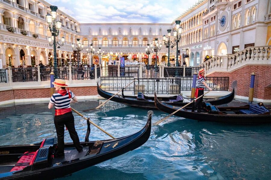 Las Vegas: Entry to Madame Tussauds with a Gondola Cruise - Madame Tussauds Meets the Venetian: What You’re Actually Buying