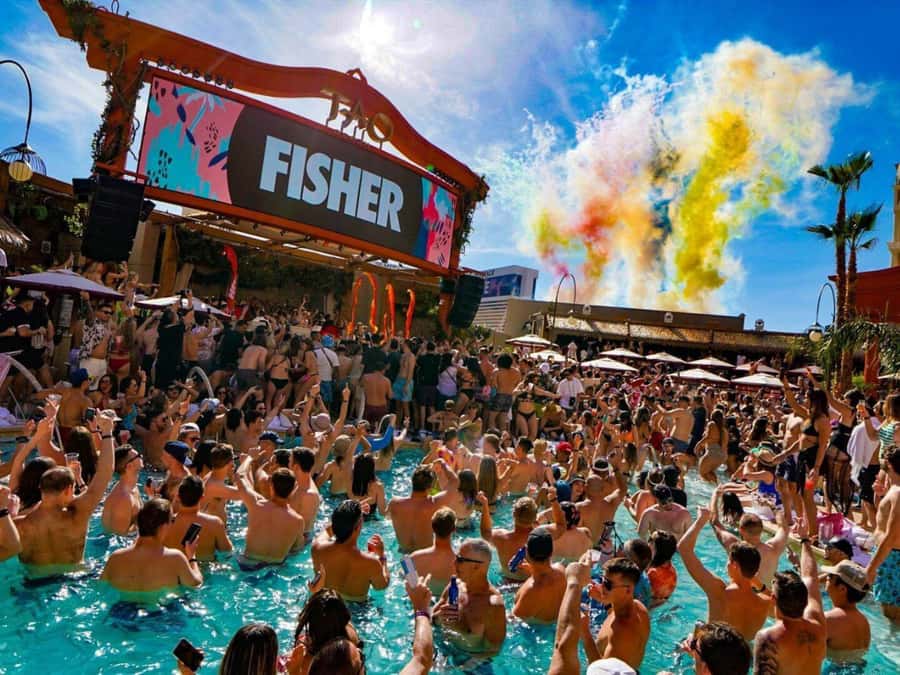 Las Vegas: Famous Pool Party Tour with Party Bus & Drinks - Quick Checklist: What to Pack and What to Leave