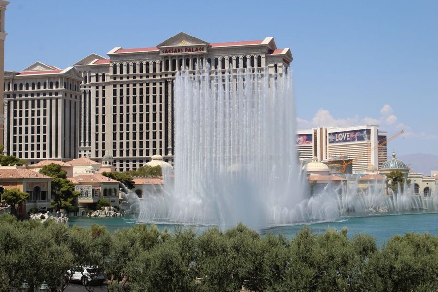 Las Vegas: Foodie Walking Tour on The Strip with Tastings - What you’re paying for: value behind the $99 price