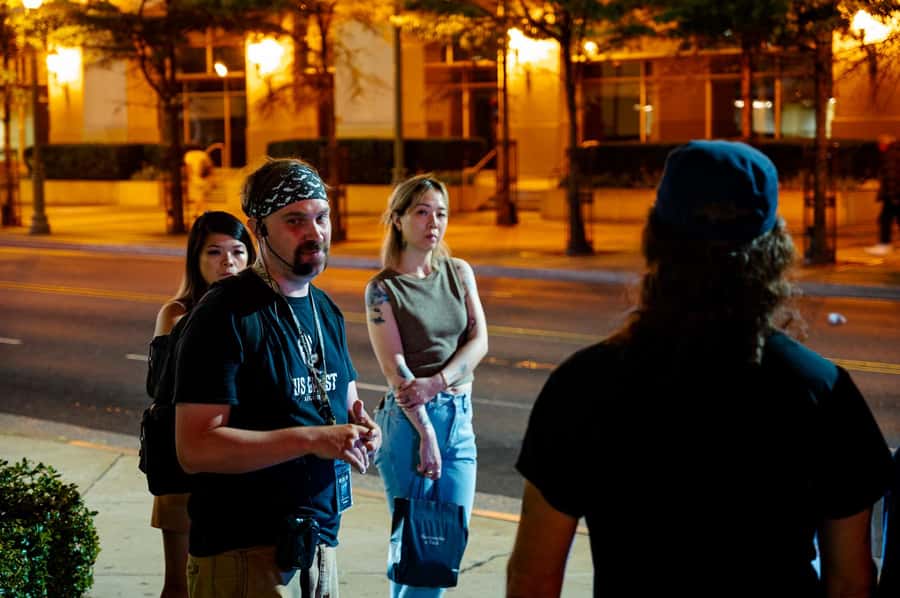 Las Vegas: Gangsters, Glitz, and Gore Ghost Tour - Family-friendly spooky: what you can expect for kids and non-regular horror fans