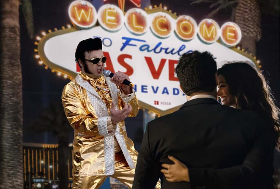 Las Vegas: Gold Elvis Vow Renewal or Wedding at Welcome Sign - Photos at the Vegas Sign: How You Get Epic Shots Without Losing the Magic