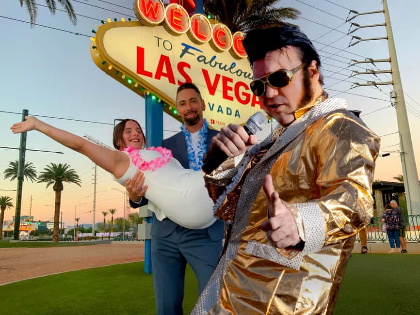 Las Vegas: Gold Elvis Vow Renewal or Wedding at Welcome Sign - FAQ