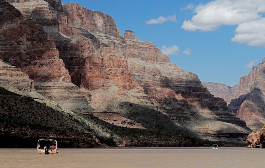 Las Vegas: Grand Canyon Helicopter Ride, Boat Tour & Skywalk - Grand Canyon West Skywalk: glass bridge, big height, real wow