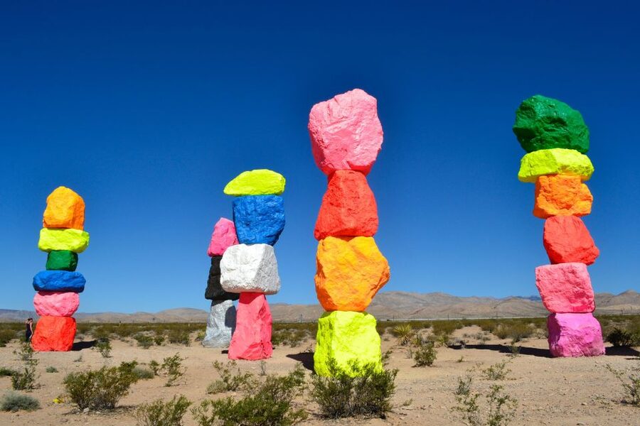 Las Vegas: Grand Canyon, Hoover Dam & 7 Magic Mountains Tour - The Skywalk option: a controlled splurge