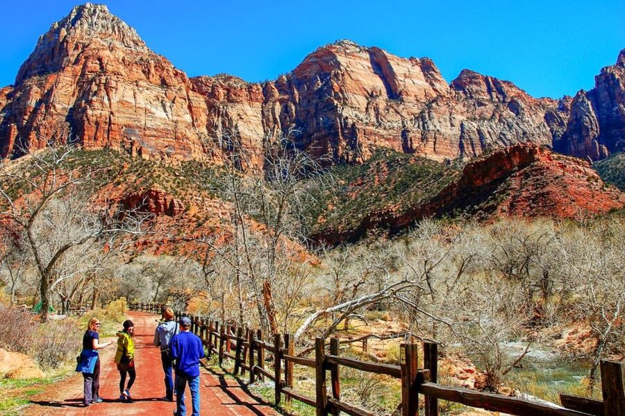 Las Vegas: Grand Canyon, Monument Valley & Zion 3-Day Tour - A 3-day Grand Canyon–Monument Valley–Zion loop that starts in Las Vegas