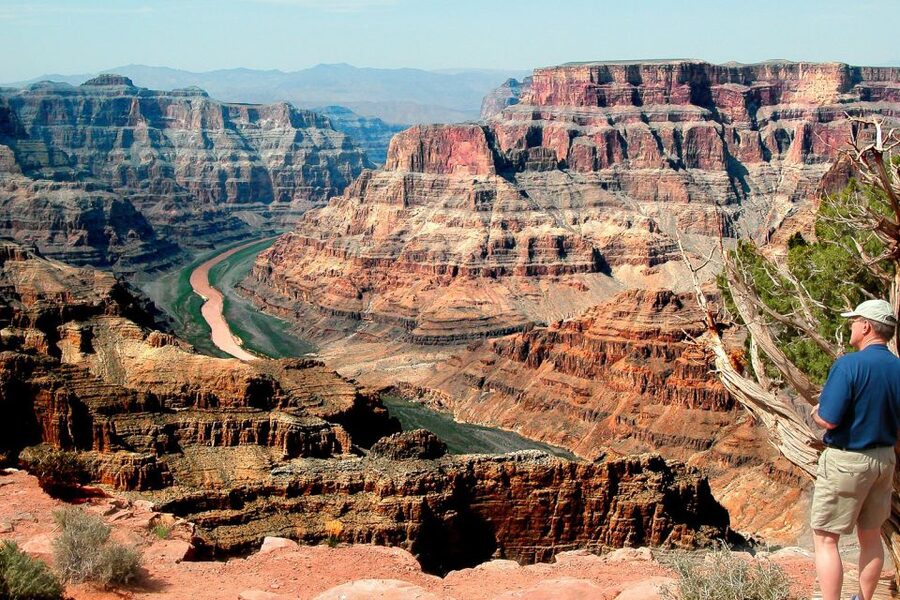 Las Vegas: Grand Canyon Tour & Helicopter Landing Experience - Who this tour suits best (and who should skip it)