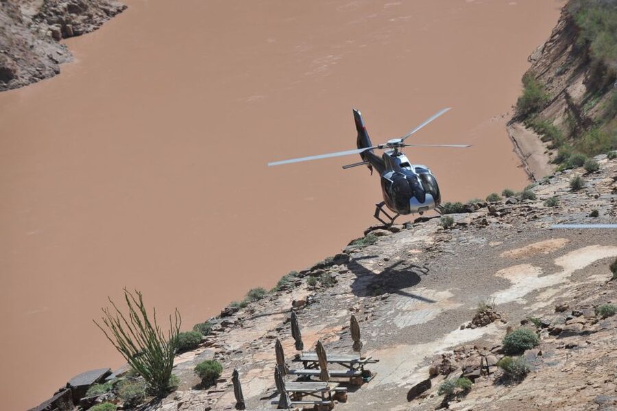 Las Vegas: Grand Canyon West Helicopter Experience - Key things that make this helicopter tour worth it