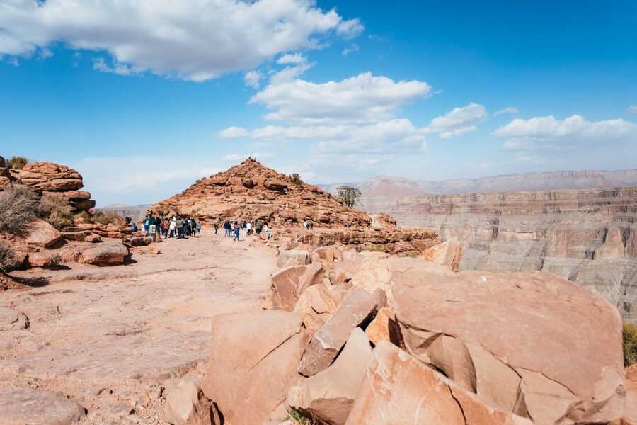 Las Vegas: Grand Canyon West & Hoover Dam Tour + Breakfast - Weather and What to Pack for a Vegas-to-Canyon Day