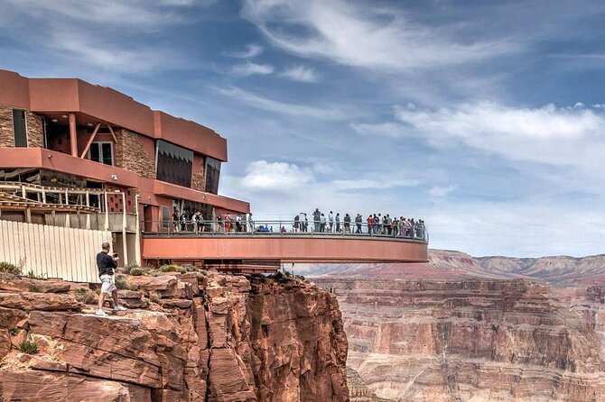 LAS VEGAS: Grand Canyon West Rim and Hoover Dam TOUR - Price and value: why $214 can feel high (and when it’s fair)