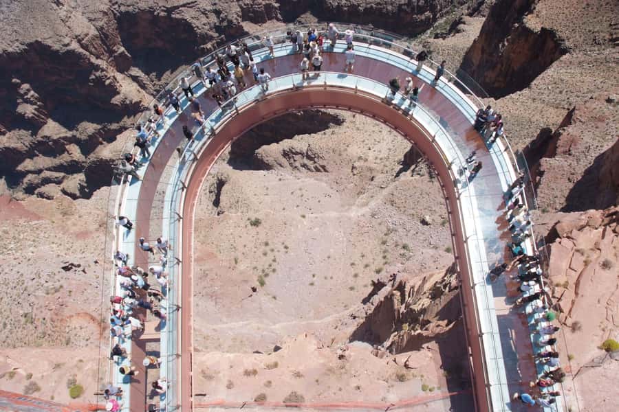 Las Vegas: Grand Canyon West Rim Tour with Helicopter Flight - Helicopter flight to the canyon floor: what that short stop gives you
