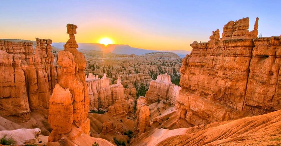Las Vegas: Grand Canyon, Zion and Monument Valley 3-Day Tour - Zion National Park Walks: Emerald Pools, Weeping Rock, and River Views
