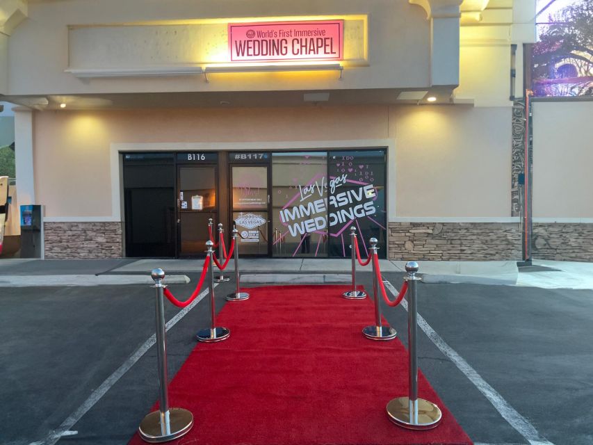 Las Vegas: Haunted House Wedding Ceremony + Photography - Props, flower wall, attire ideas, and how to avoid photo regret