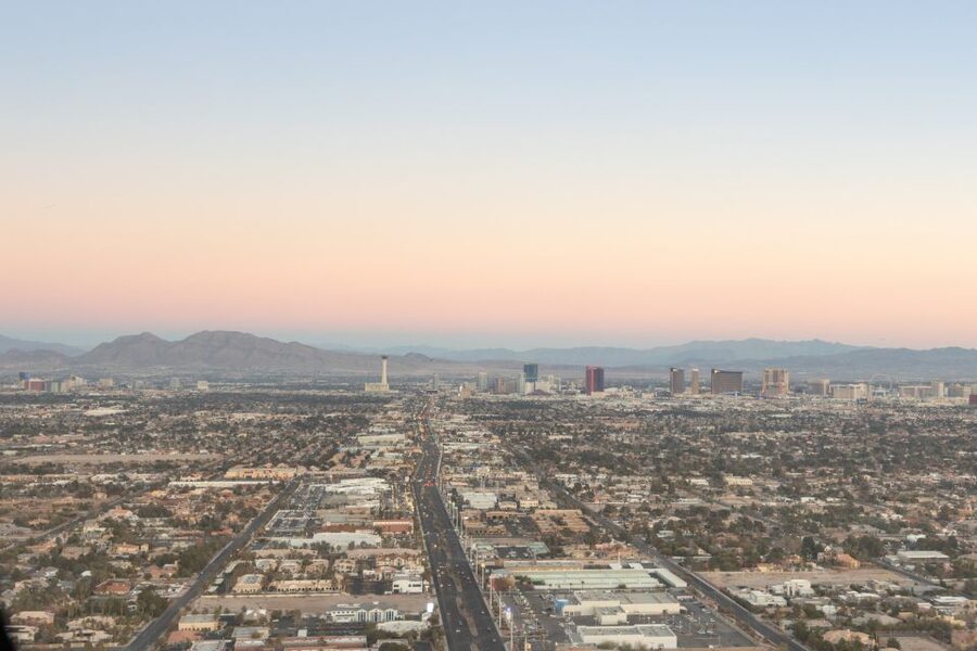Las Vegas: Helicopter Night Flight over the Strip - The 10-minute flight: what you’ll spot over the Strip