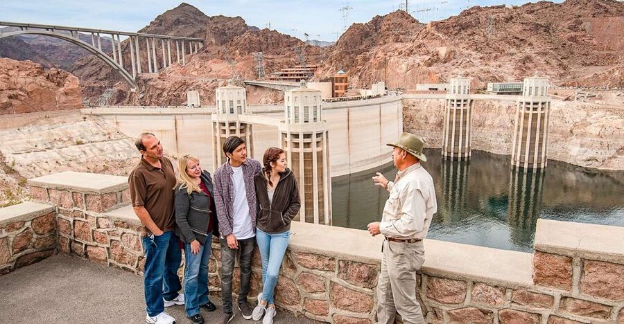 Las Vegas: Hoover Dam Half-Day Tour - Boulder City and the river route: how the drive sets the stage