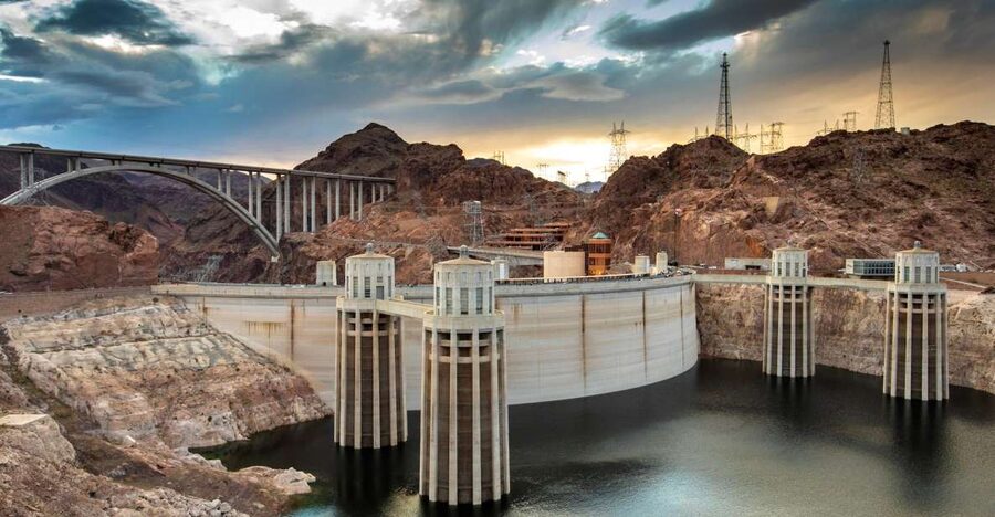 Las Vegas: Hoover Dam Tour with American-Style Hot Breakfast - Guide style makes a difference: Bill, Paul, and Mr. G