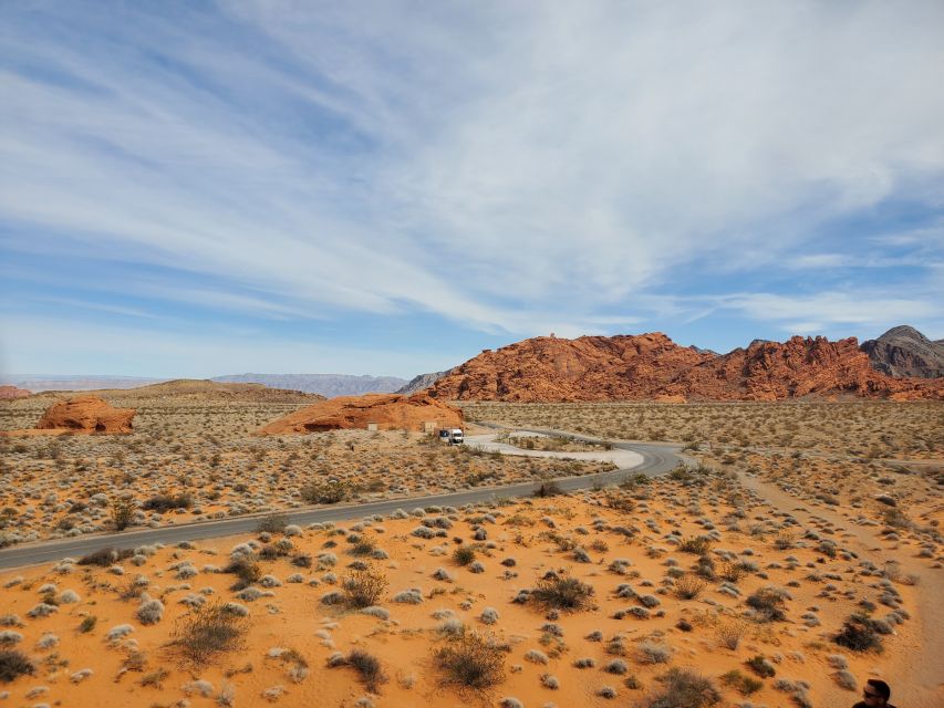 Las Vegas: Hoover Dam & Valley of Fire Day Trip with Brunch - Hotel pickup and van comfort without the bus vibe