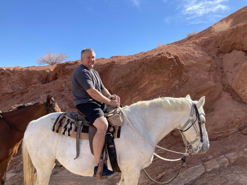 Las Vegas: Horseback Riding with Breakfast - A Cowboy Breakfast and Red Rock Ride Near the Strip