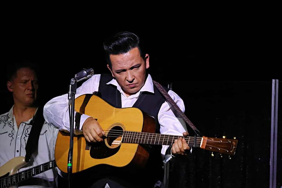 Las Vegas: Johnny Cash Tribute Show - Cliff Wright as Johnny Cash: What You’ll Actually See and Hear