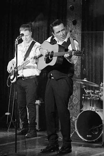 Las Vegas: Johnny Cash Tribute Show - Who Should Book This Johnny Cash Tribute Show?