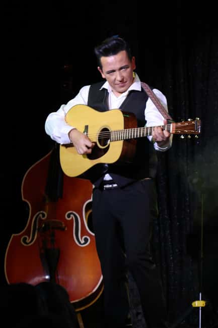 Las Vegas: Johnny Cash Tribute Show - Box Office in the Hotel Lobby: How to Find Your Way Fast