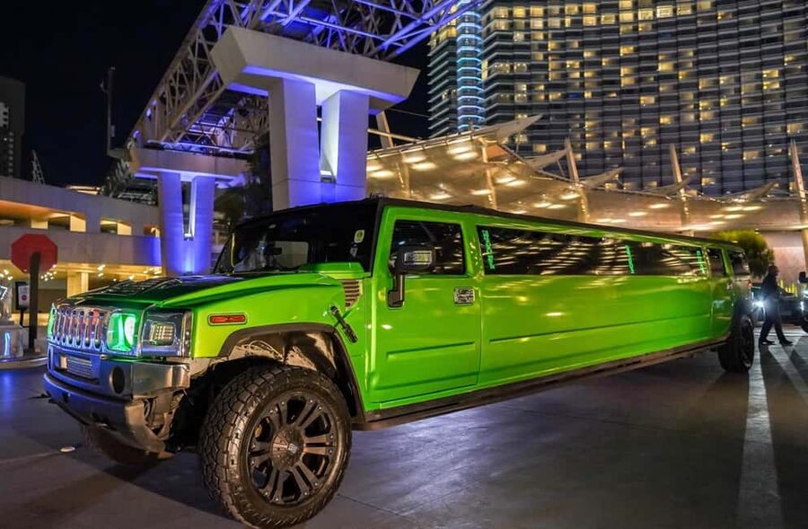 Las Vegas Limo Tour with Champagne and Nightclub Entry - Key things you should know before you book