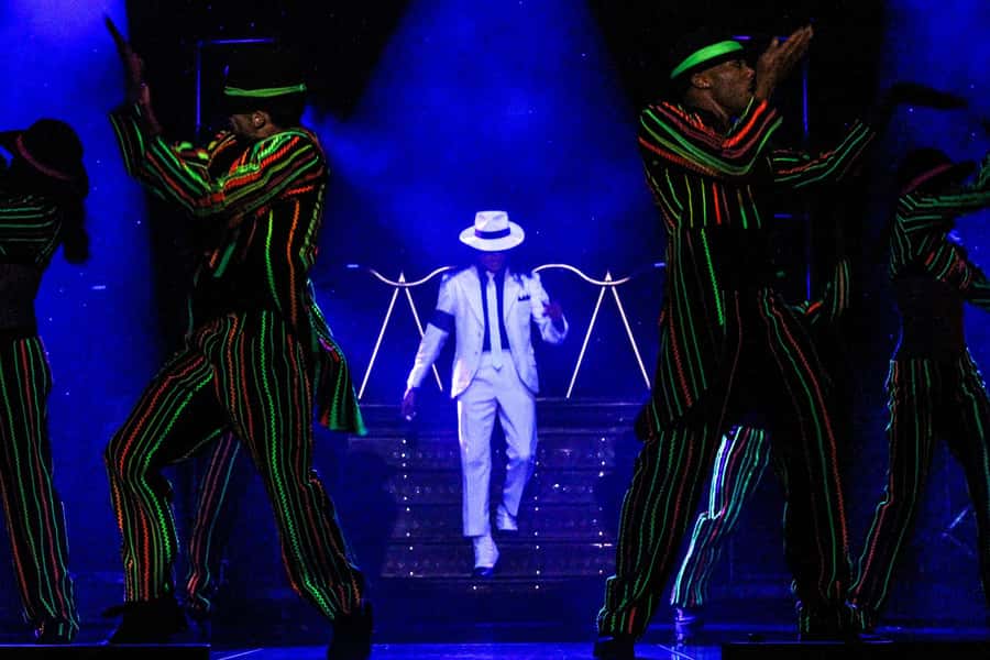 Las Vegas: MJ Live Show Tickets - Should You Book MJ Live in Las Vegas?