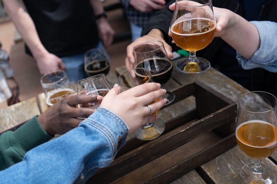Las Vegas: Mobsters, Casinos, and Speakeasy Bar Crawl - Price and Value: $35 for a 2-Hour Story + Bar Entry, Not Free Alcohol