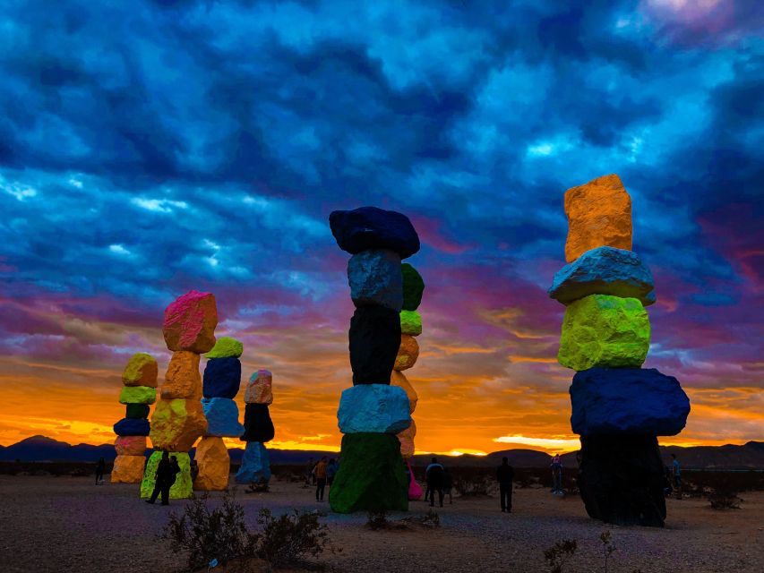 Las Vegas: Mojave Desert, 7 Magic Mountains, Vegas Sign Tour - Seven Magic Mountains: Ugo Rondinone’s Desert Art With Real Color