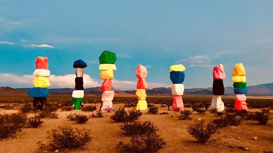 Las Vegas: Mojave Desert, 7 Magic Mountains, Vegas Sign Tour - The Welcome Sign Stop: How You Get Better Photos (Not Just More Time)