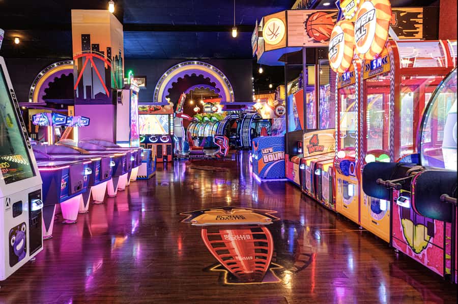 Las Vegas: New York-New York Hotel Big Apple Coaster Ride - Photos and Souvenirs: Decide Before You Shop